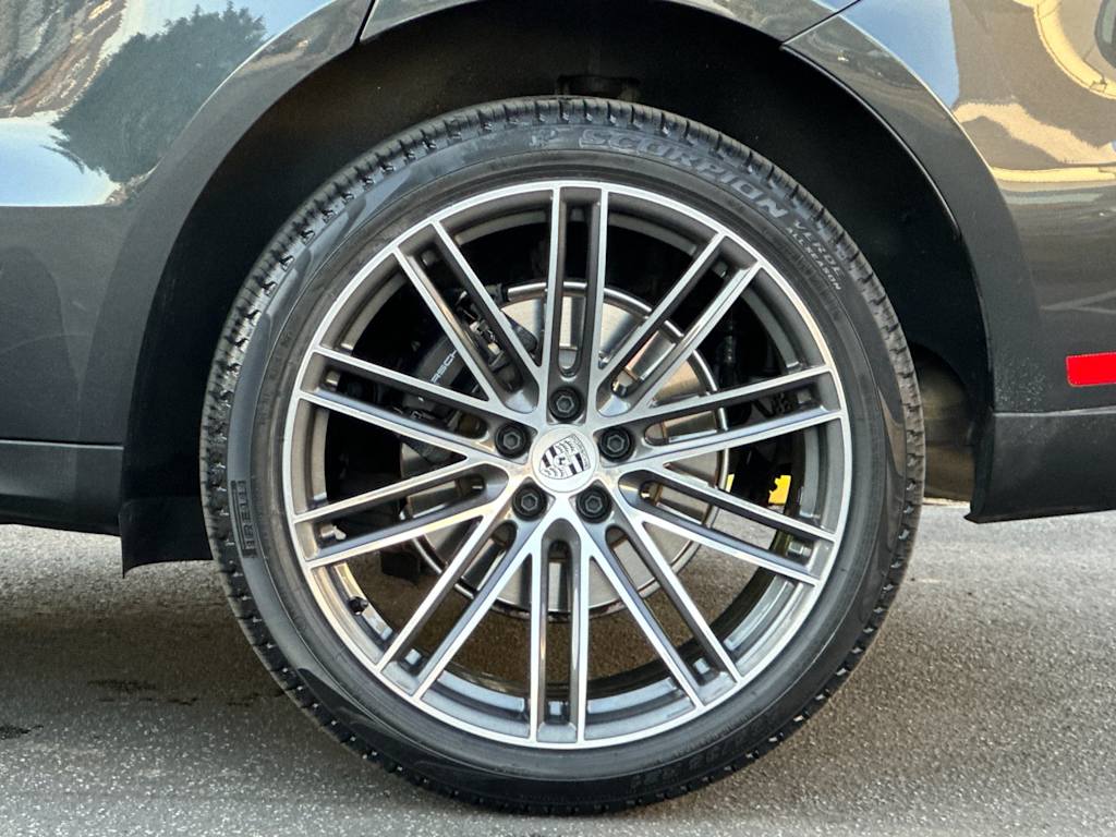 Thumbnail: 2025 Porsche Macan - 8