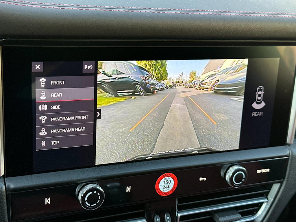 Thumbnail: 2025 Porsche Macan - 29