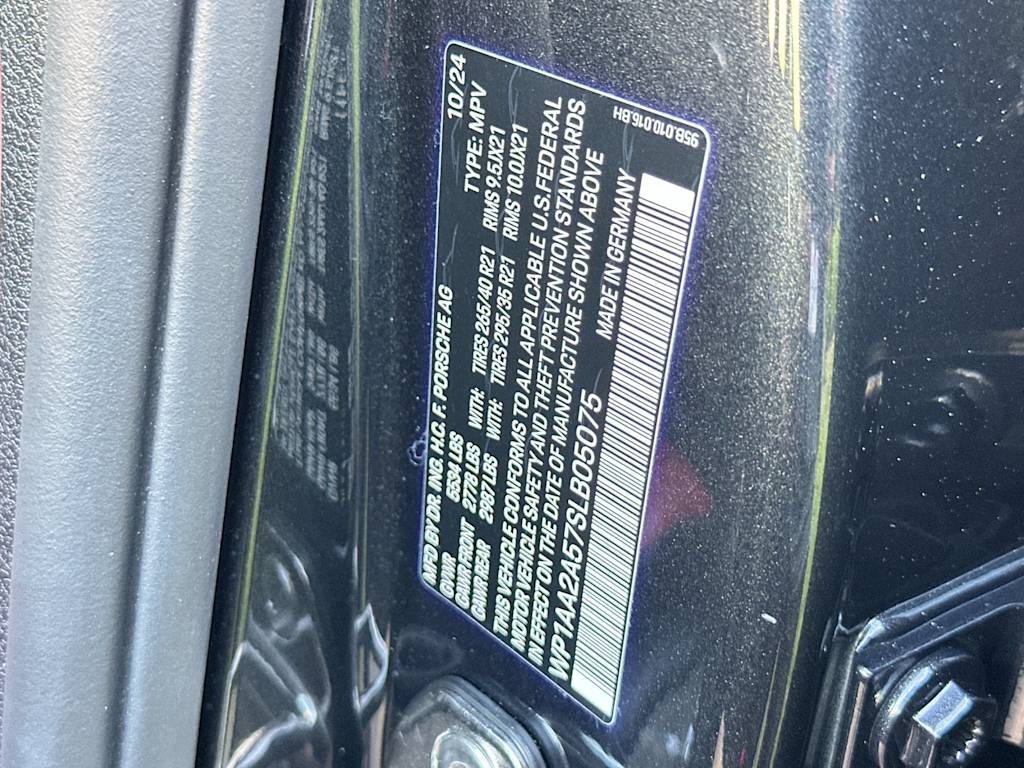 Thumbnail: 2025 Porsche Macan - 19