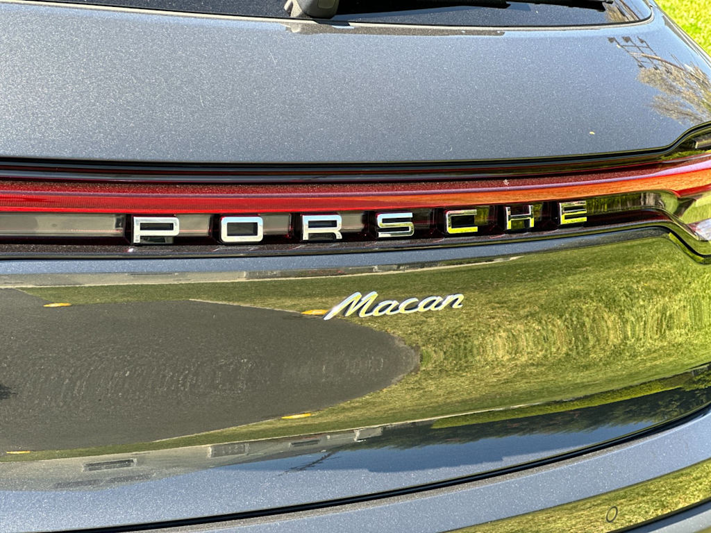 Thumbnail: 2025 Porsche Macan - 6