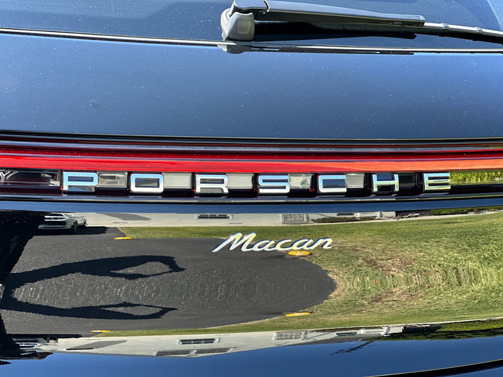 Thumbnail: 2025 Porsche Macan - 6