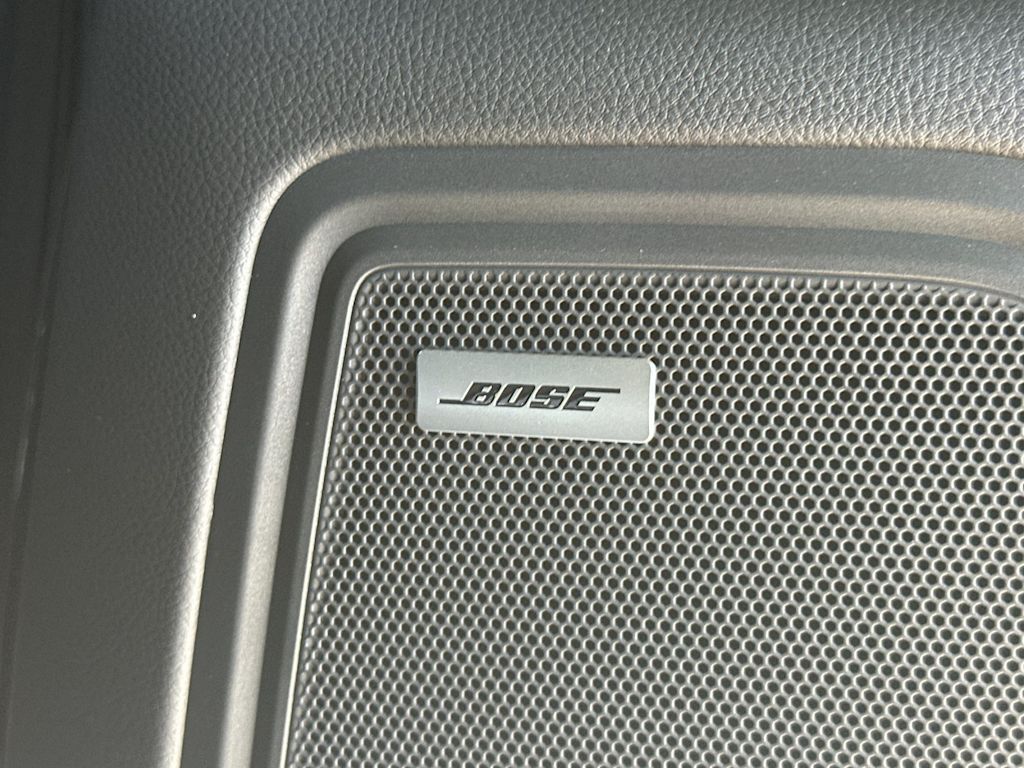 Thumbnail: 2025 Porsche Macan - 17