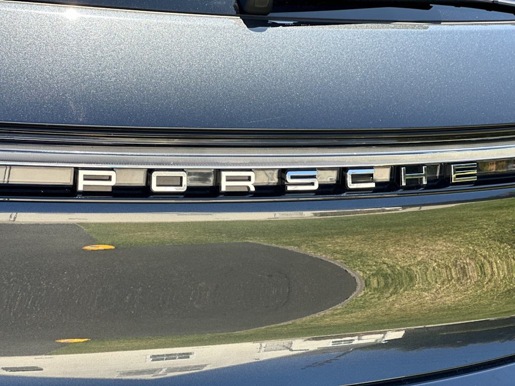 Thumbnail: 2026 Porsche Macan - 6