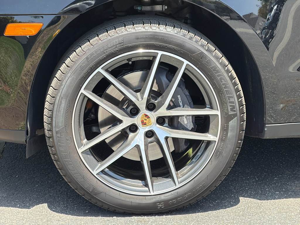 Thumbnail: 2026 Porsche Macan - 8