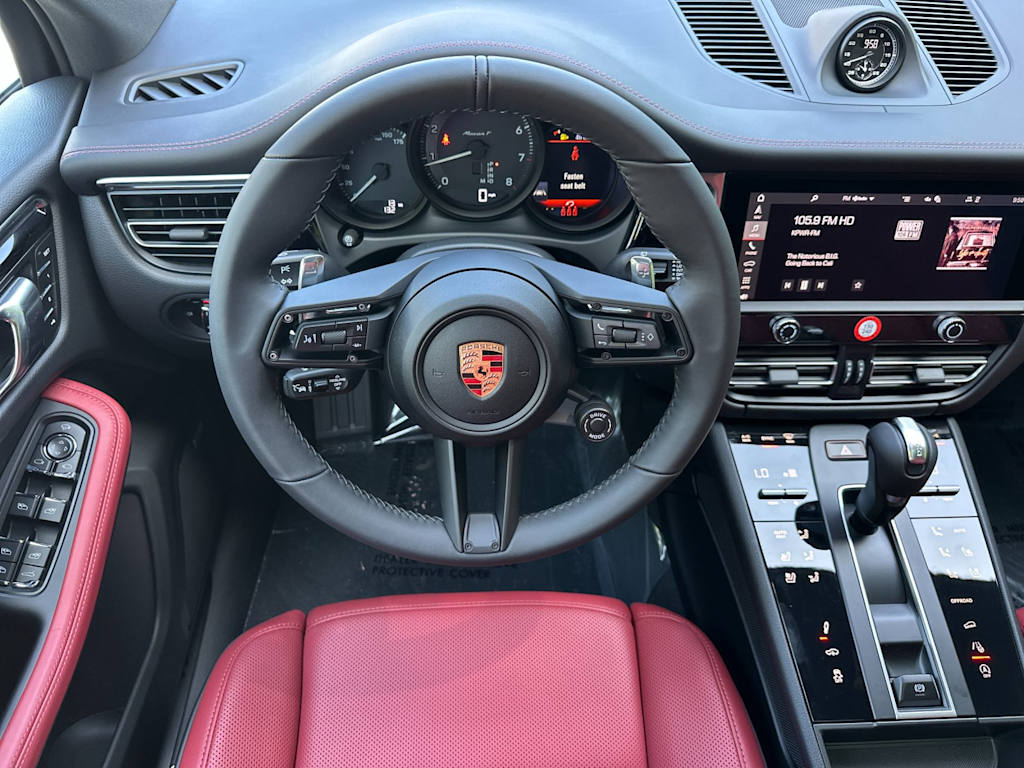 Thumbnail: 2026 Porsche Macan - 9