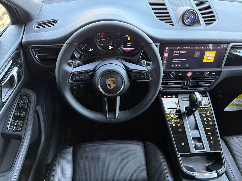 Thumbnail: 2026 Porsche Macan - 9