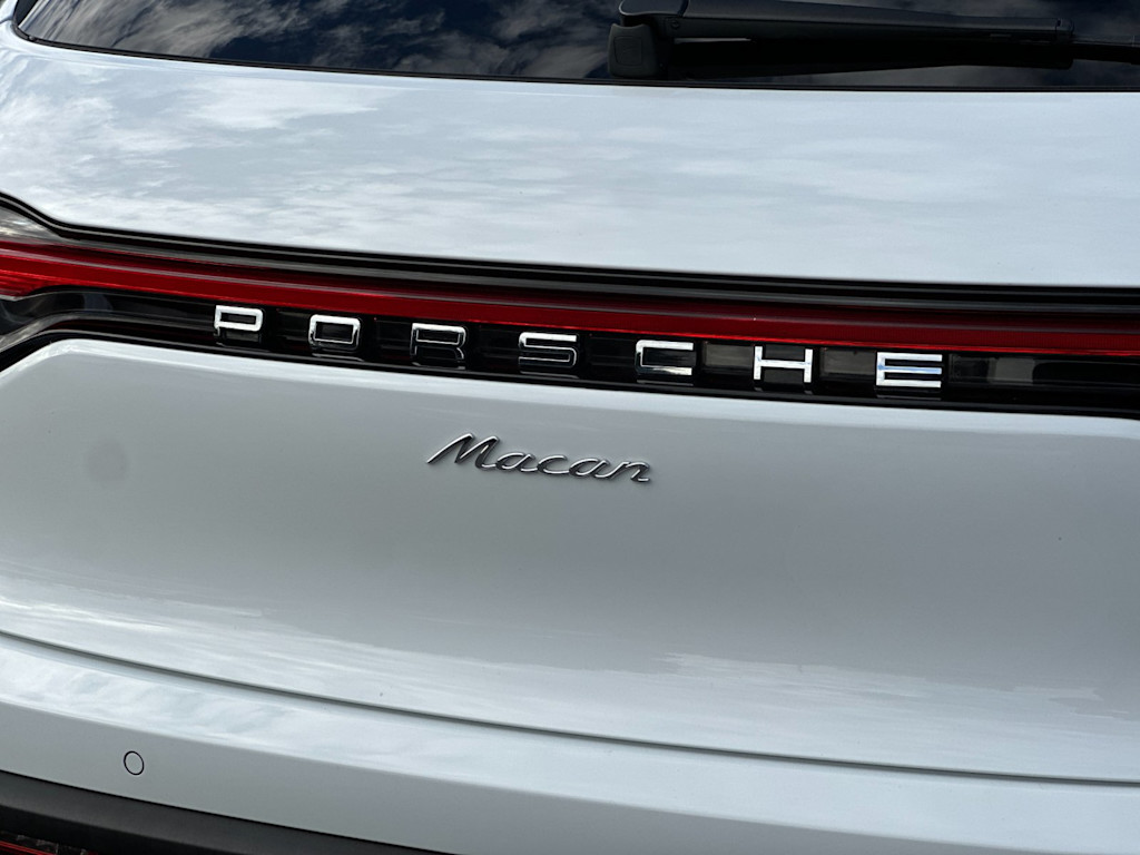 Thumbnail: 2025 Porsche Macan - 6