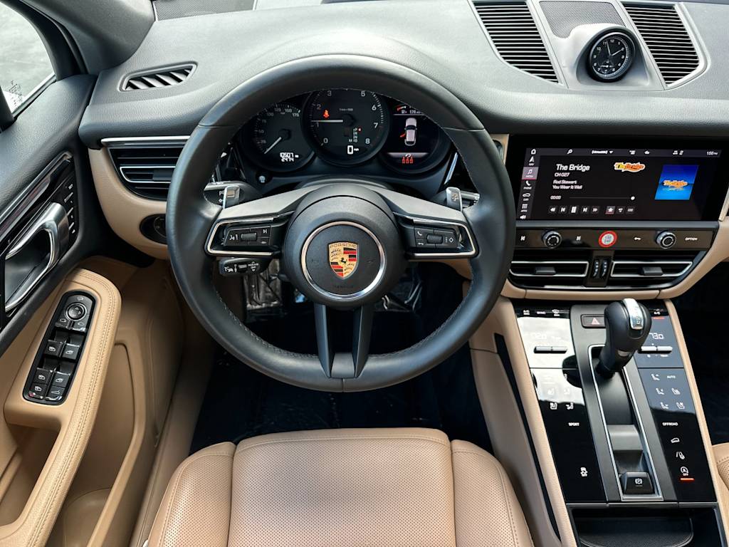 Thumbnail: 2025 Porsche Macan - 8