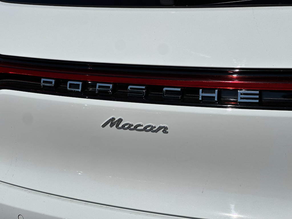 Thumbnail: 2025 Porsche Macan - 7