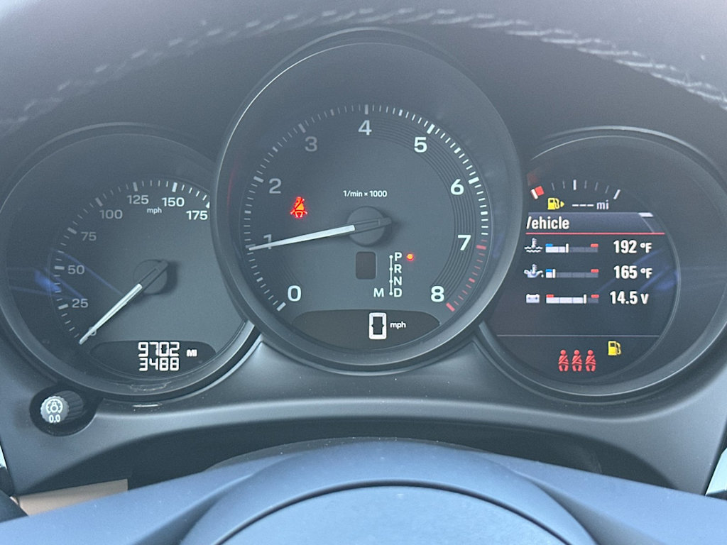 Thumbnail: 2025 Porsche Macan - 16