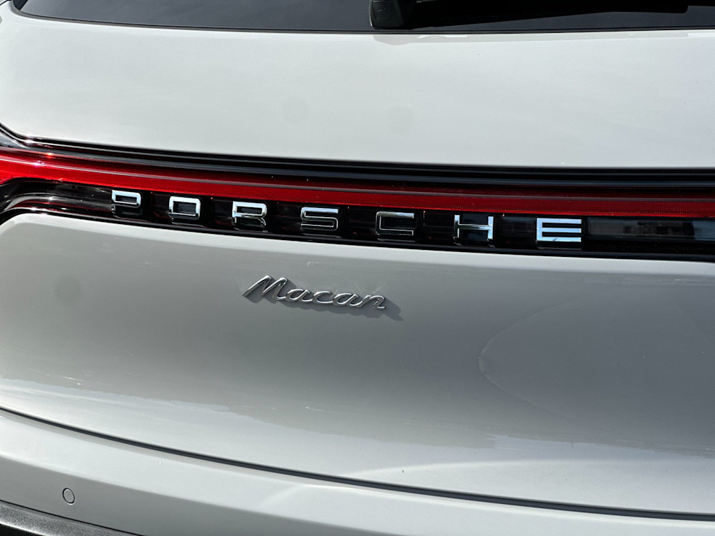 Thumbnail: 2025 Porsche Macan - 7