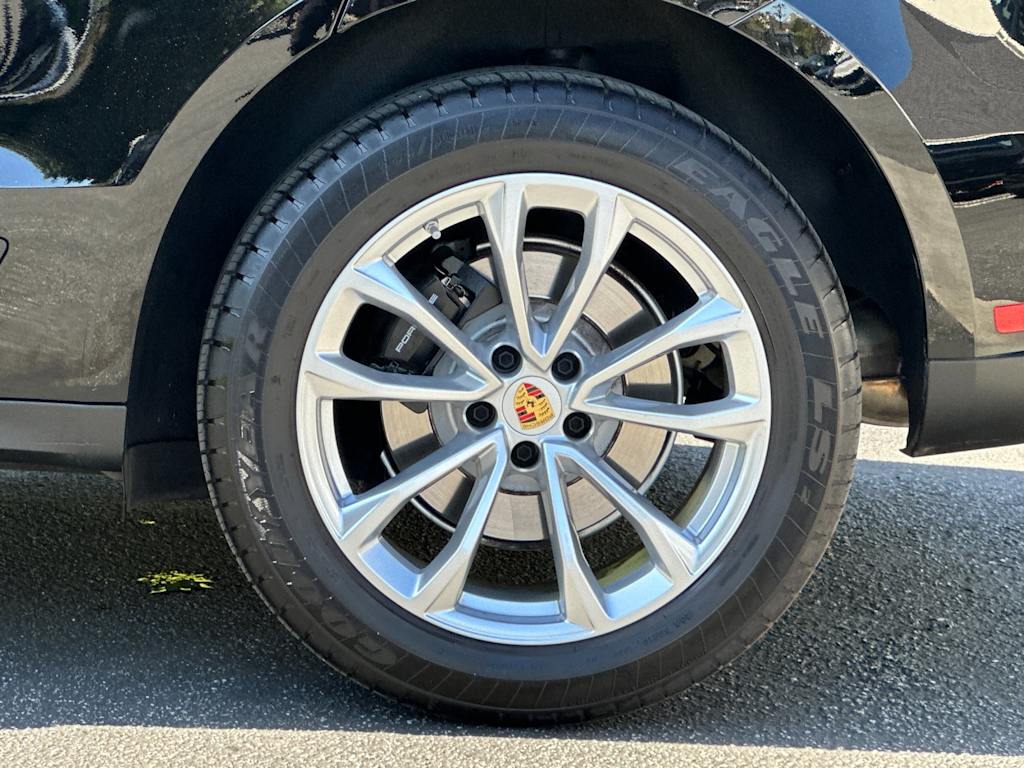 Thumbnail: 2025 Porsche Macan - 7