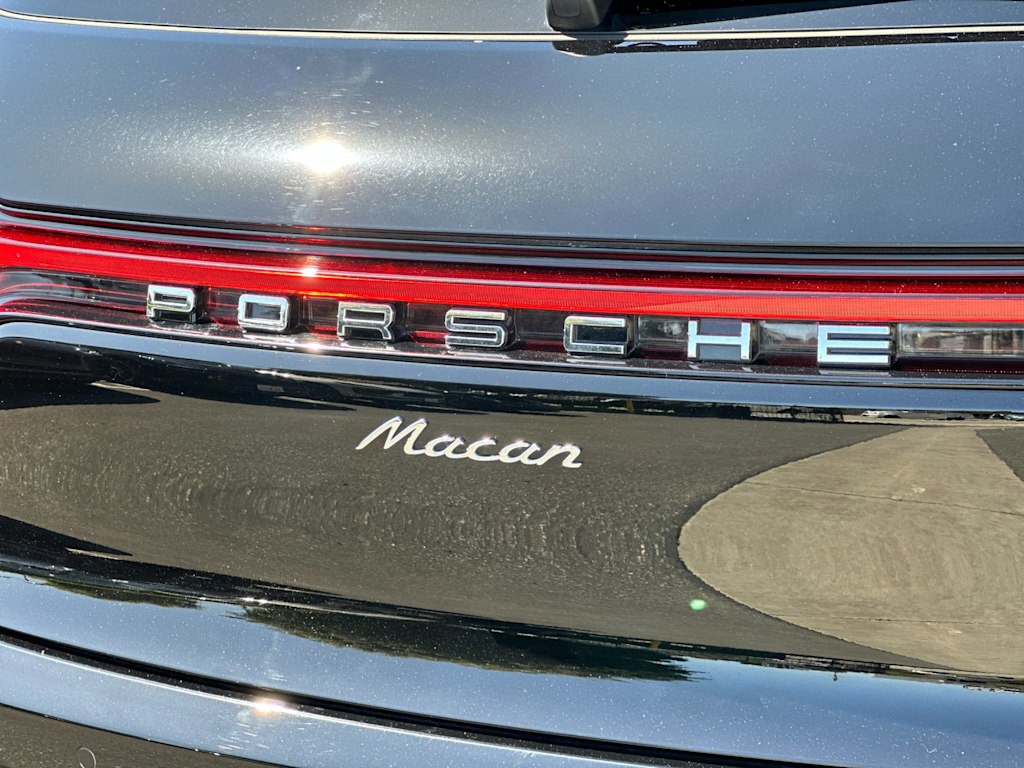 Thumbnail: 2025 Porsche Macan - 6