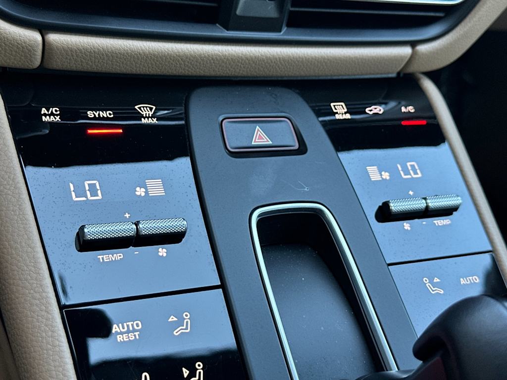 Thumbnail: 2025 Porsche Macan - 14