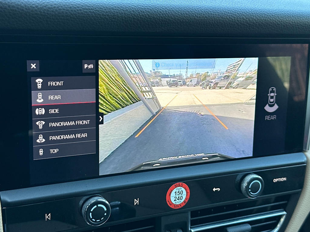 Thumbnail: 2025 Porsche Macan - 27
