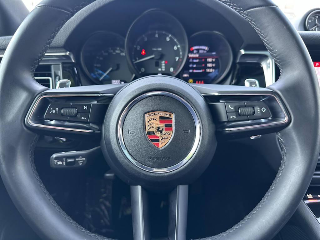 Thumbnail: 2025 Porsche Macan - 29
