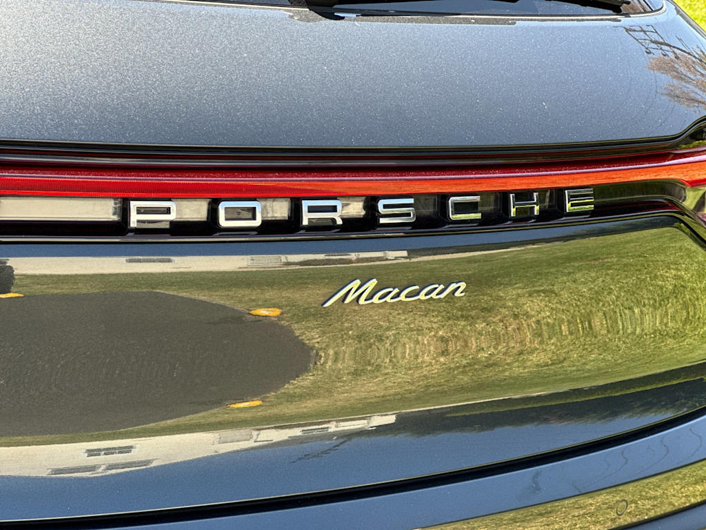 Thumbnail: 2025 Porsche Macan - 7