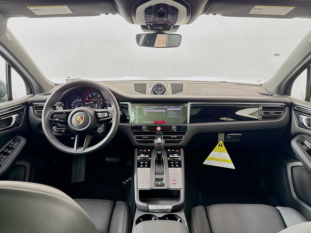 Thumbnail: 2025 Porsche Macan - 26