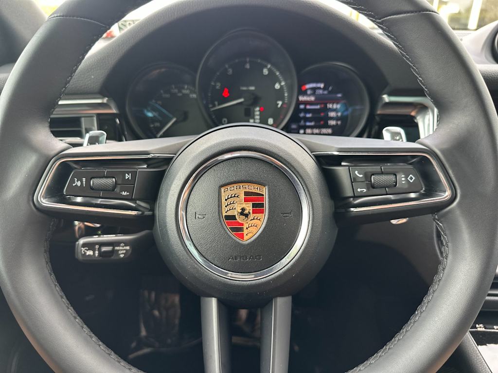 Thumbnail: 2026 Porsche Macan - 30