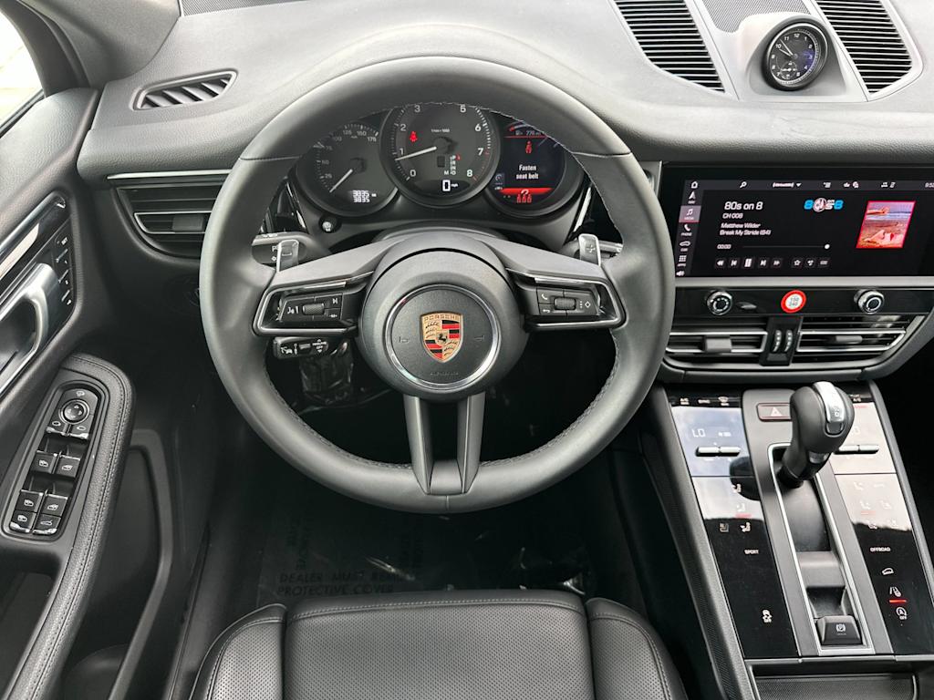Thumbnail: 2026 Porsche Macan - 9