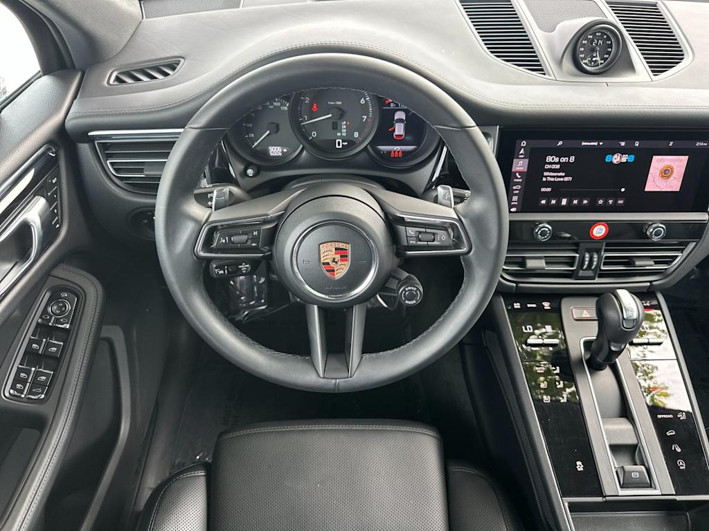 Thumbnail: 2026 Porsche Macan - 9