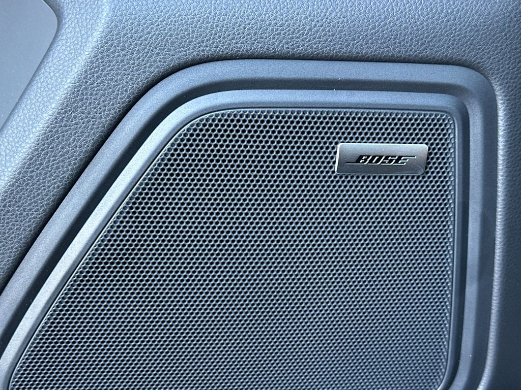 Thumbnail: 2026 Porsche Macan - 7