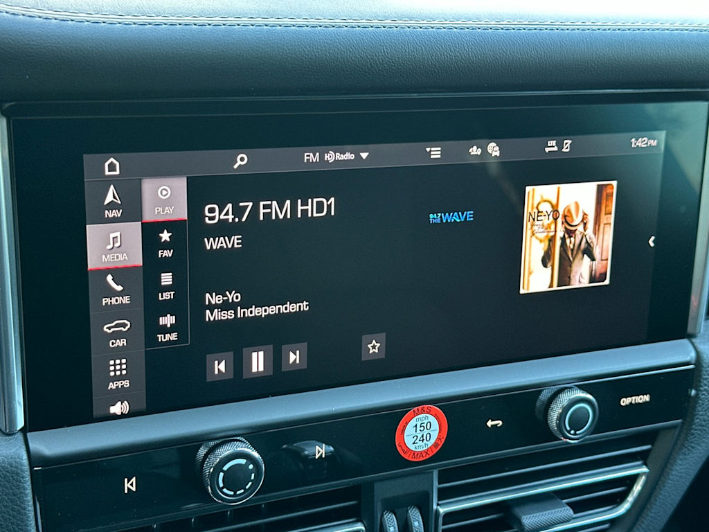 Thumbnail: 2026 Porsche Macan - 14