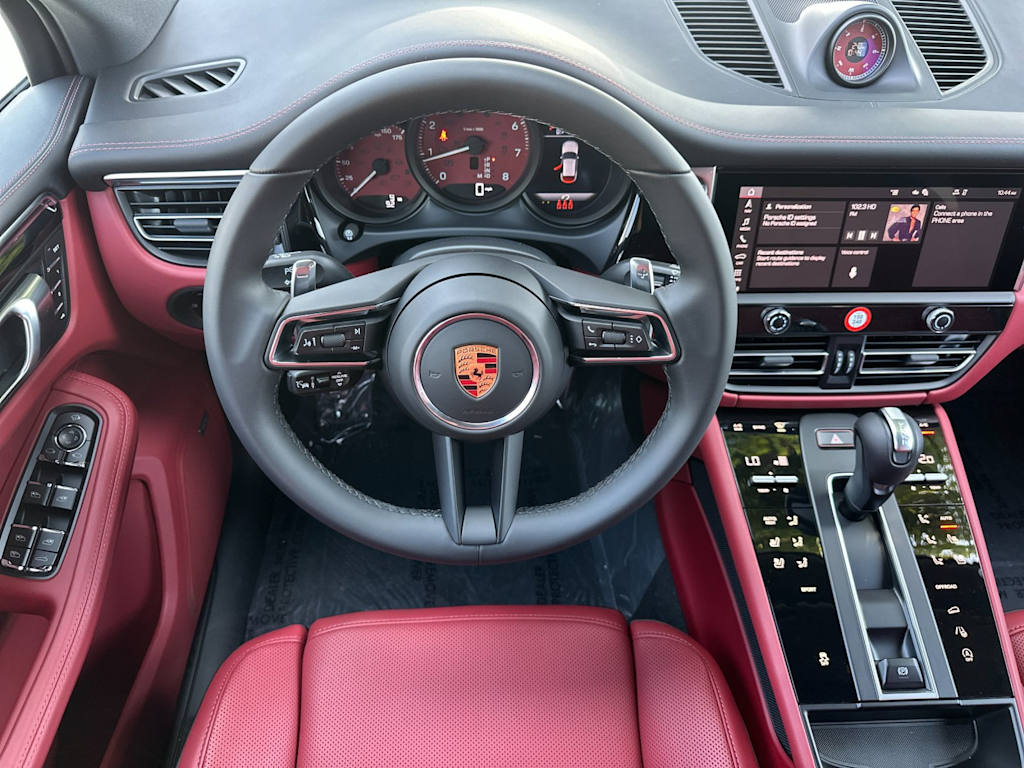 Thumbnail: 2026 Porsche Macan - 9