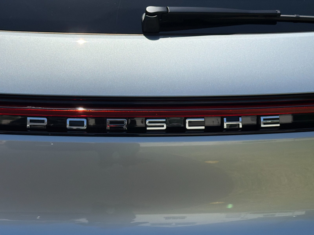 Thumbnail: 2026 Porsche Macan - 33