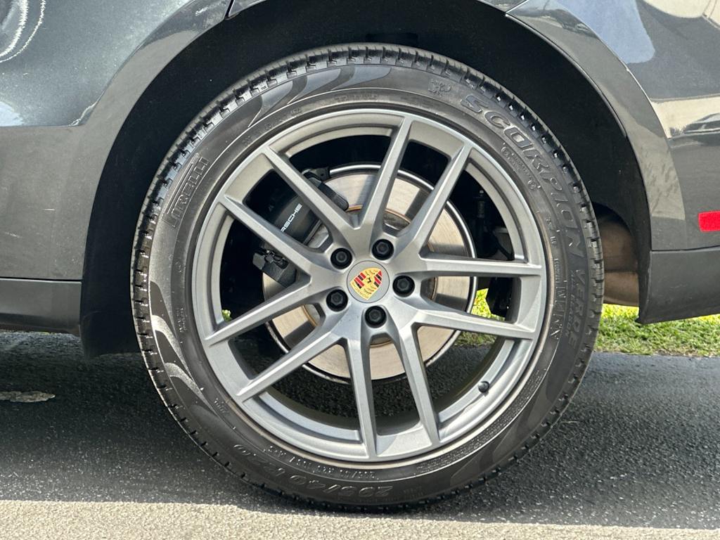 Thumbnail: 2022 Porsche Macan - 8