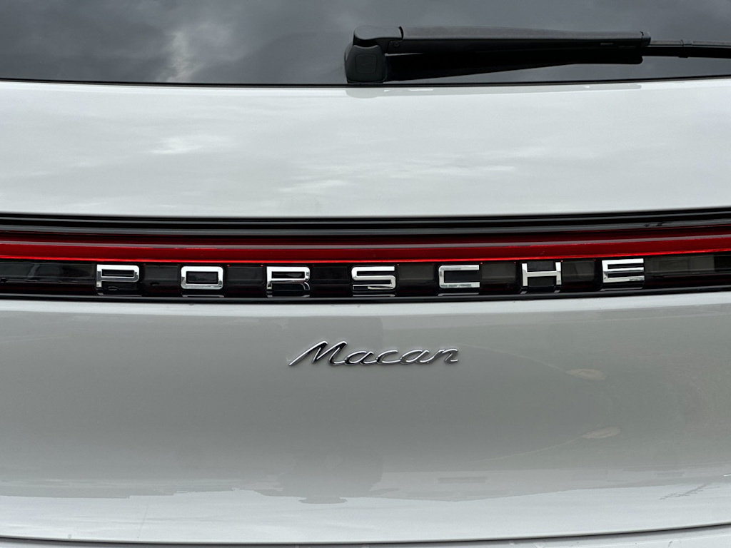 Thumbnail: 2024 Porsche Macan - 6