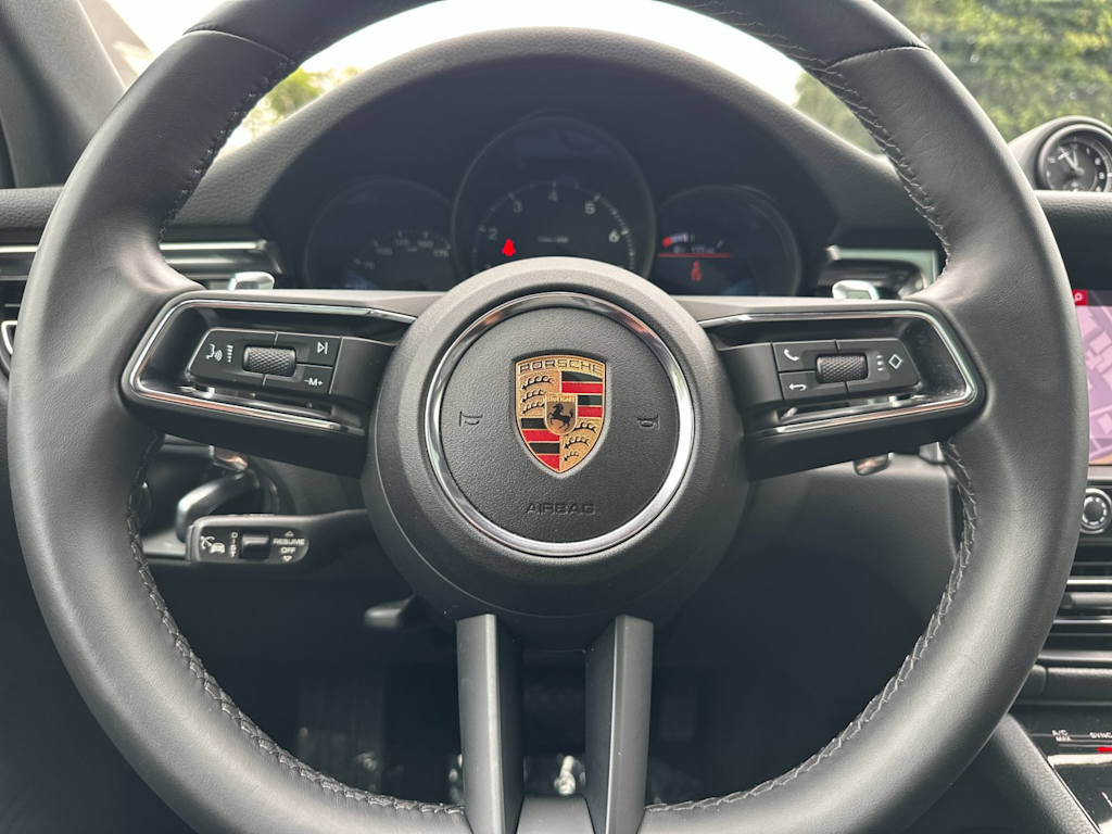 Thumbnail: 2024 Porsche Macan - 29