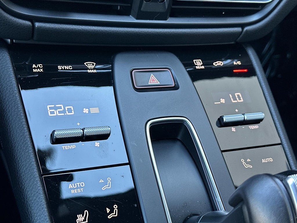 Thumbnail: 2025 Porsche Macan - 15