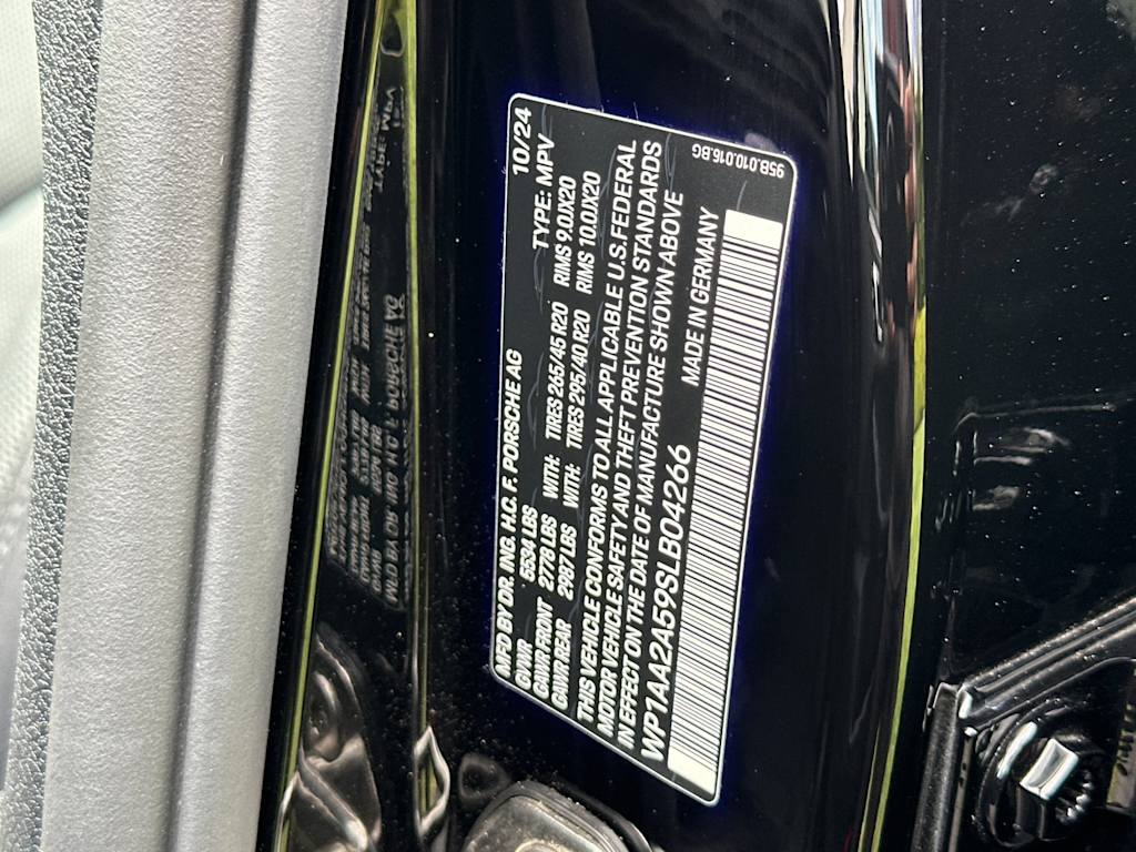 Thumbnail: 2025 Porsche Macan - 18