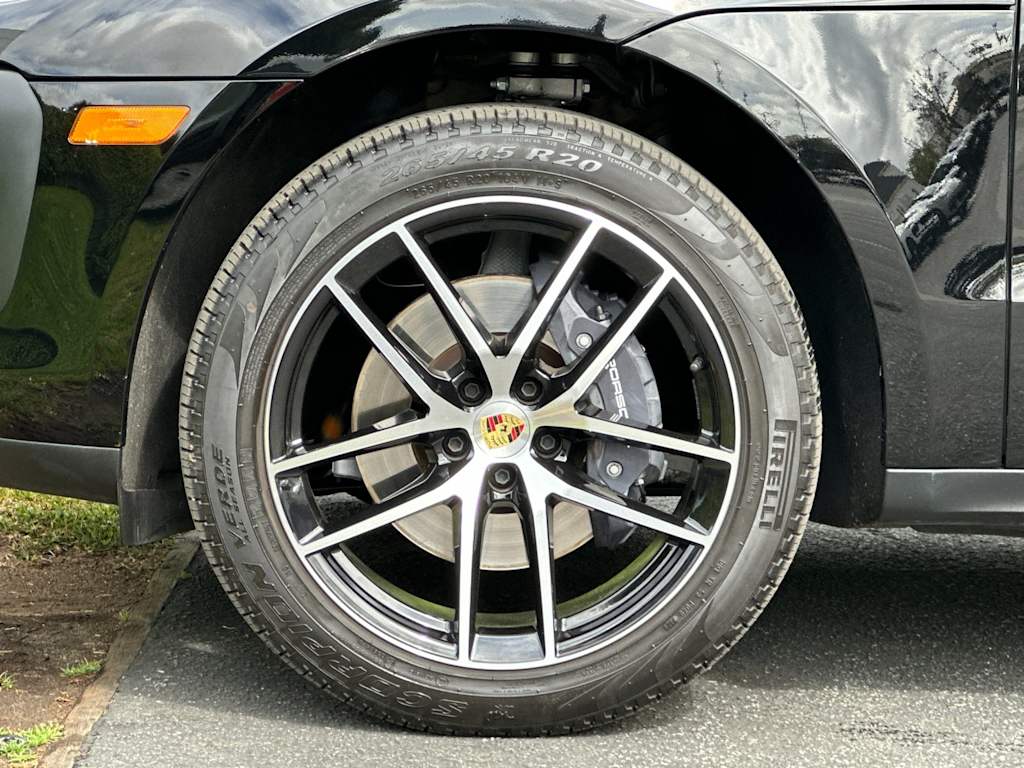 Thumbnail: 2025 Porsche Macan - 8