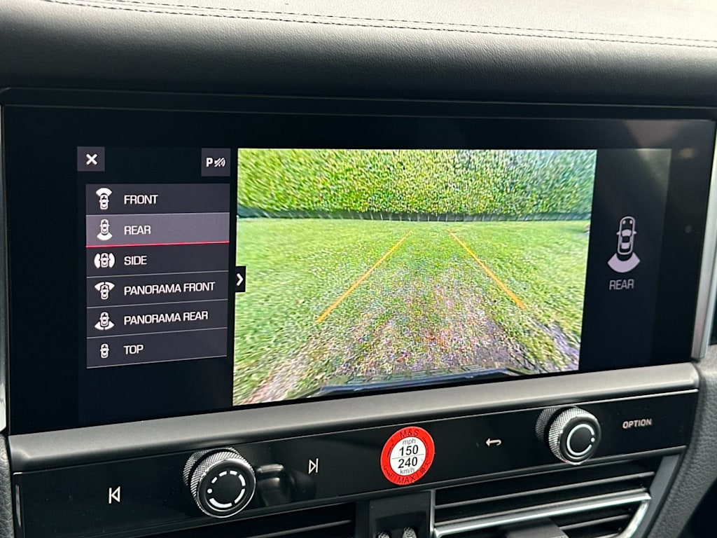 Thumbnail: 2025 Porsche Macan - 29