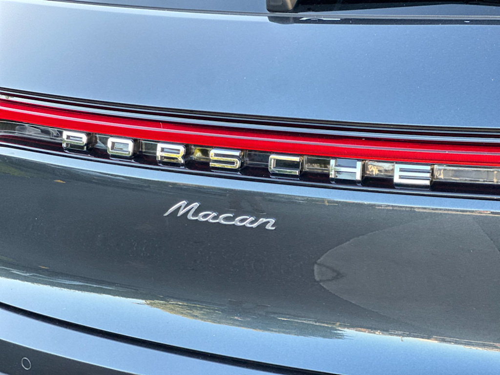 Thumbnail: 2025 Porsche Macan - 7
