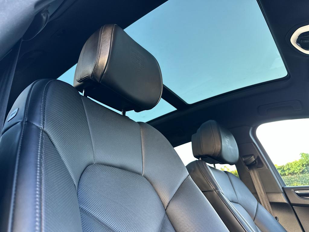 Thumbnail: 2025 Porsche Macan - 24