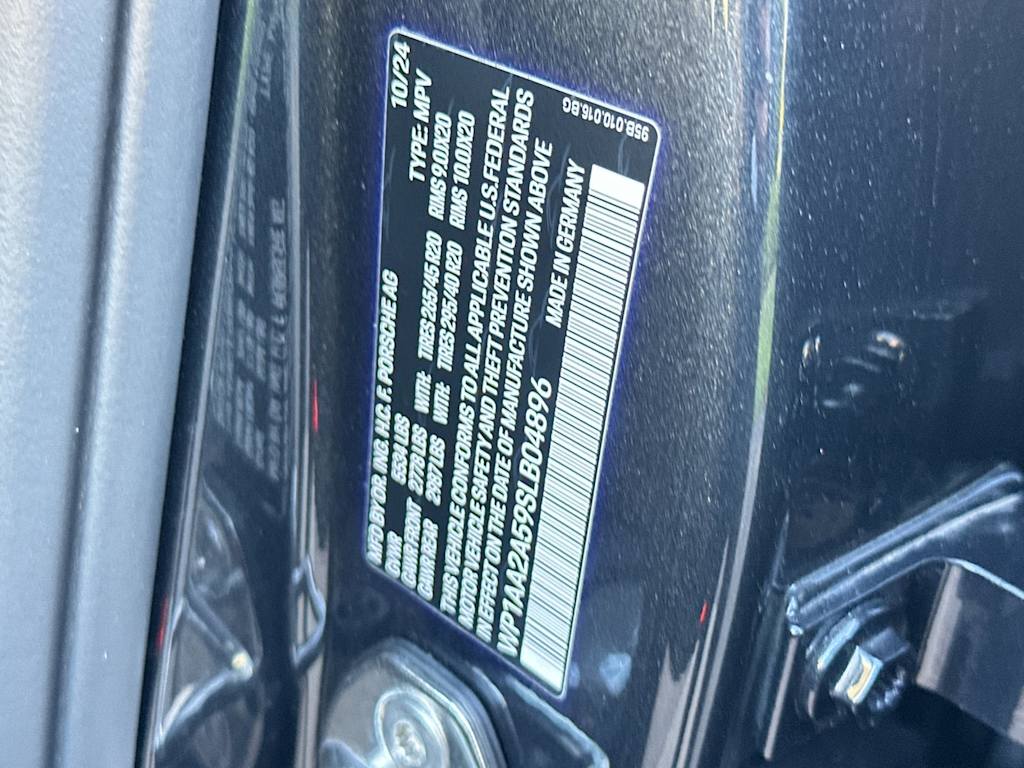 Thumbnail: 2025 Porsche Macan - 18