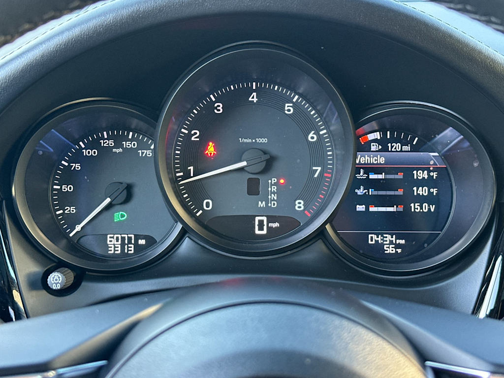 Thumbnail: 2025 Porsche Macan - 16