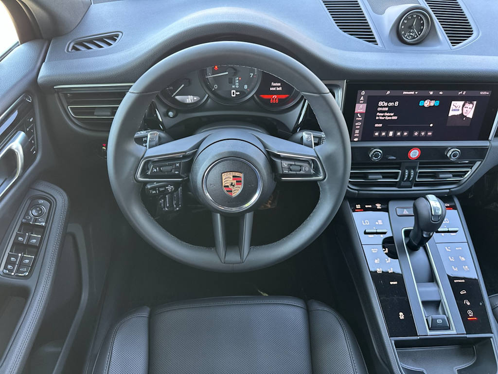 Thumbnail: 2025 Porsche Macan - 8