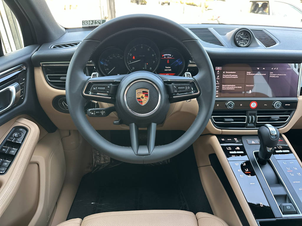 Thumbnail: 2025 Porsche Macan - 12