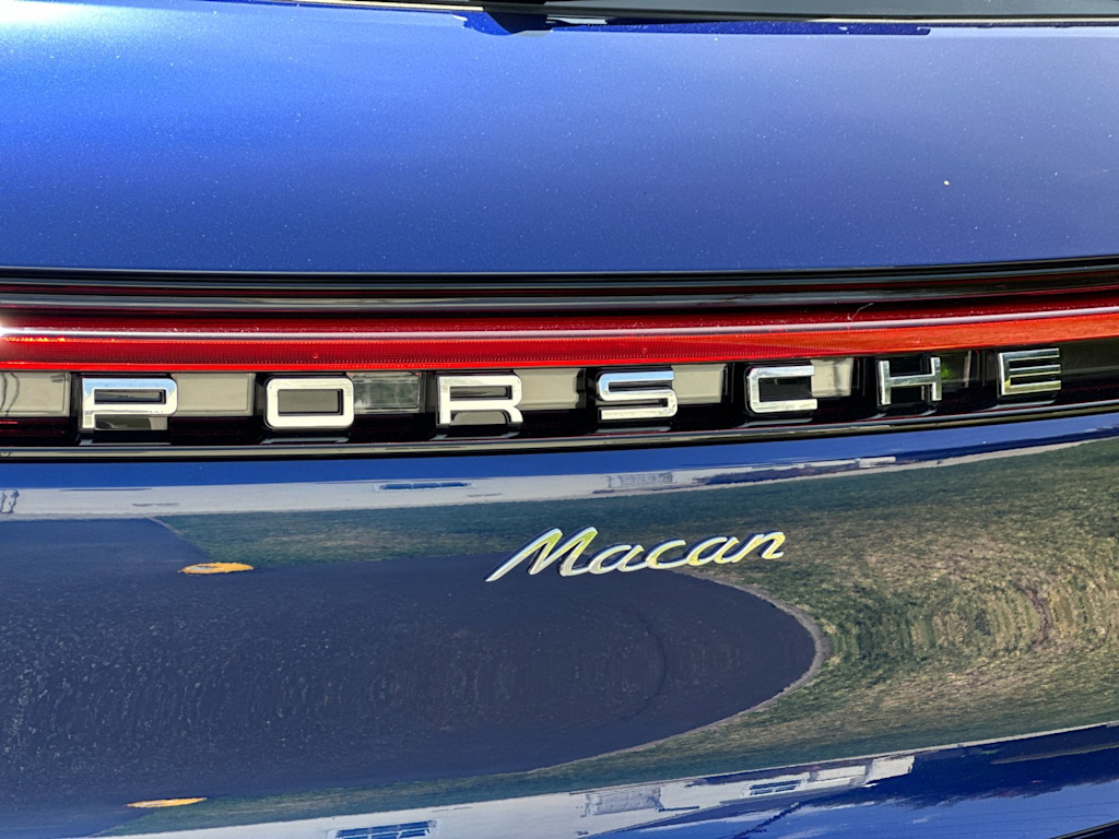 Thumbnail: 2025 Porsche Macan - 7