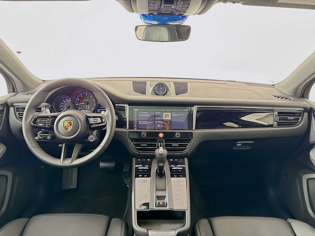 Thumbnail: 2026 Porsche Macan - 26