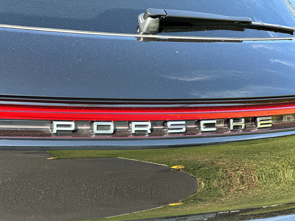 Thumbnail: 2026 Porsche Macan - 33