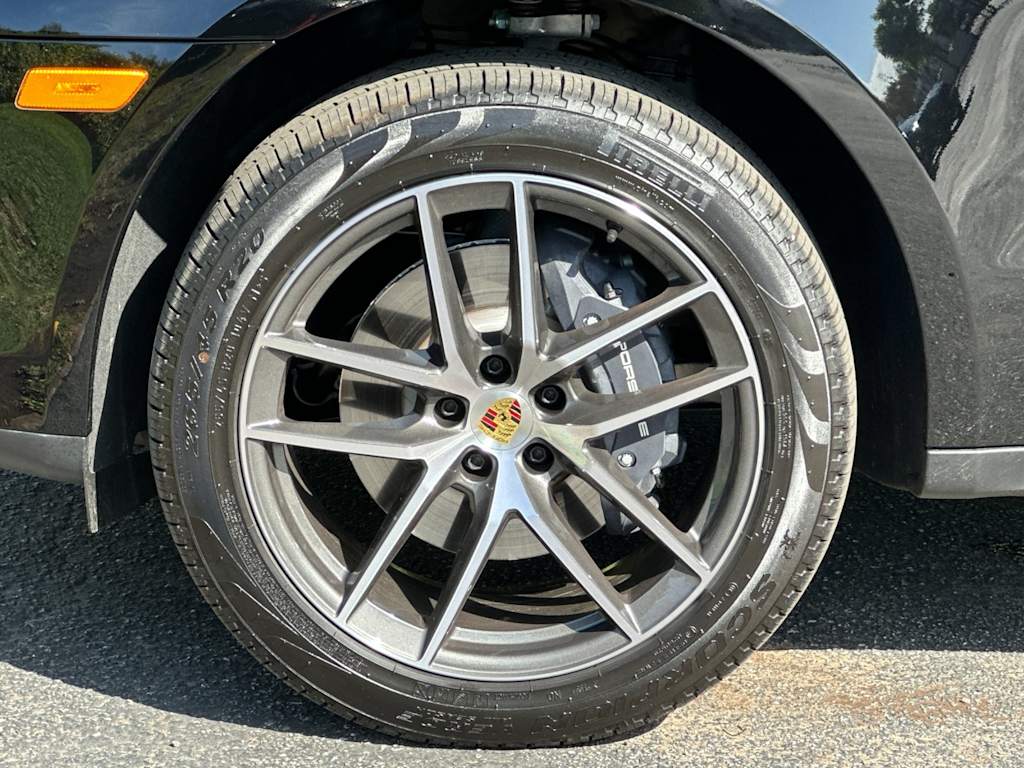 Thumbnail: 2026 Porsche Macan - 8