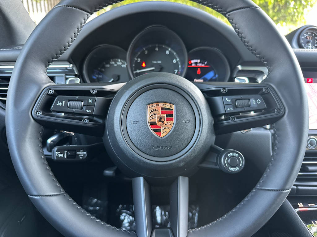 Thumbnail: 2026 Porsche Macan - 29