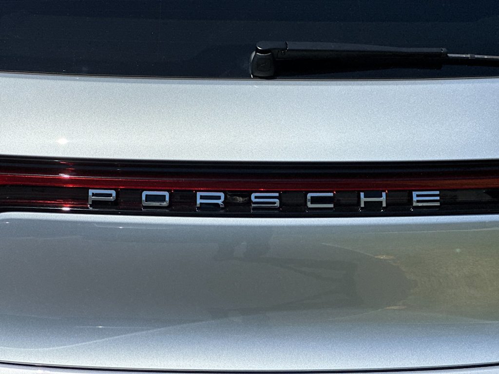 Thumbnail: 2026 Porsche Macan - 7