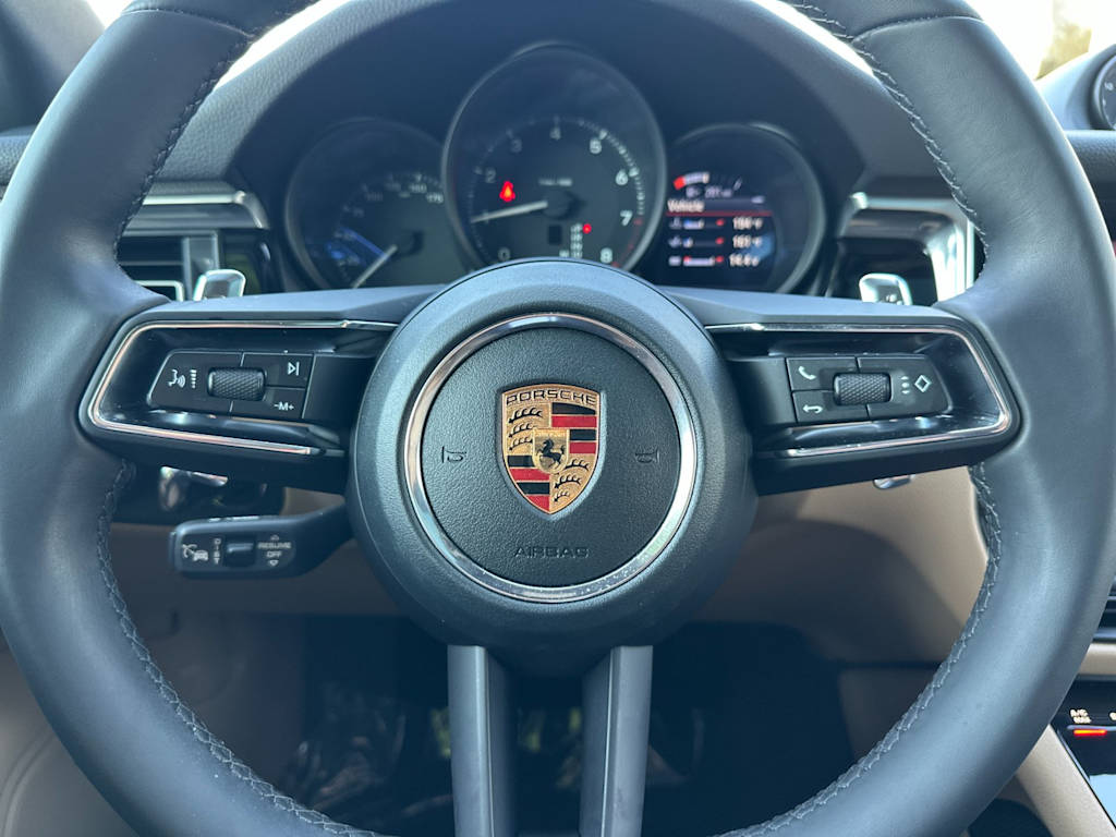 Thumbnail: 2026 Porsche Macan - 29