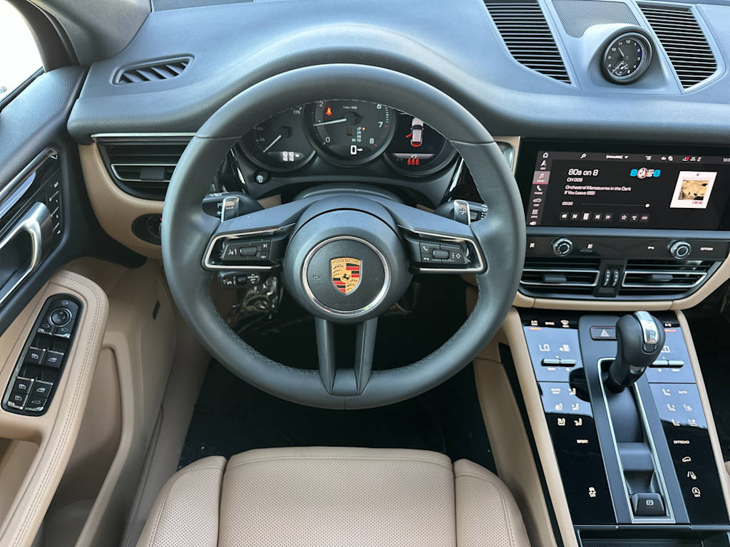 Thumbnail: 2026 Porsche Macan - 9